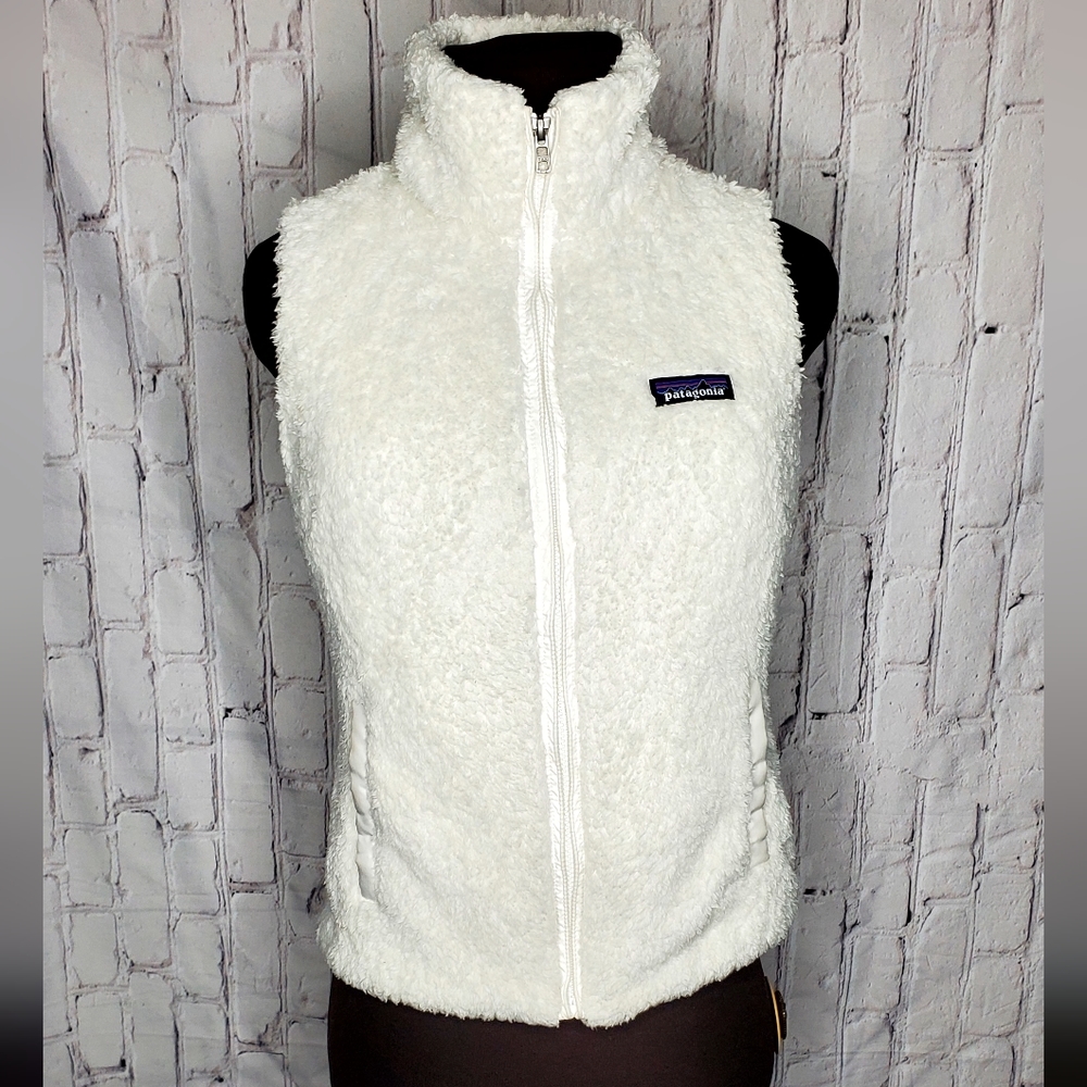 Patagonia Los Gatos White Vest Size Small  Winter , Cold Weater Vest.